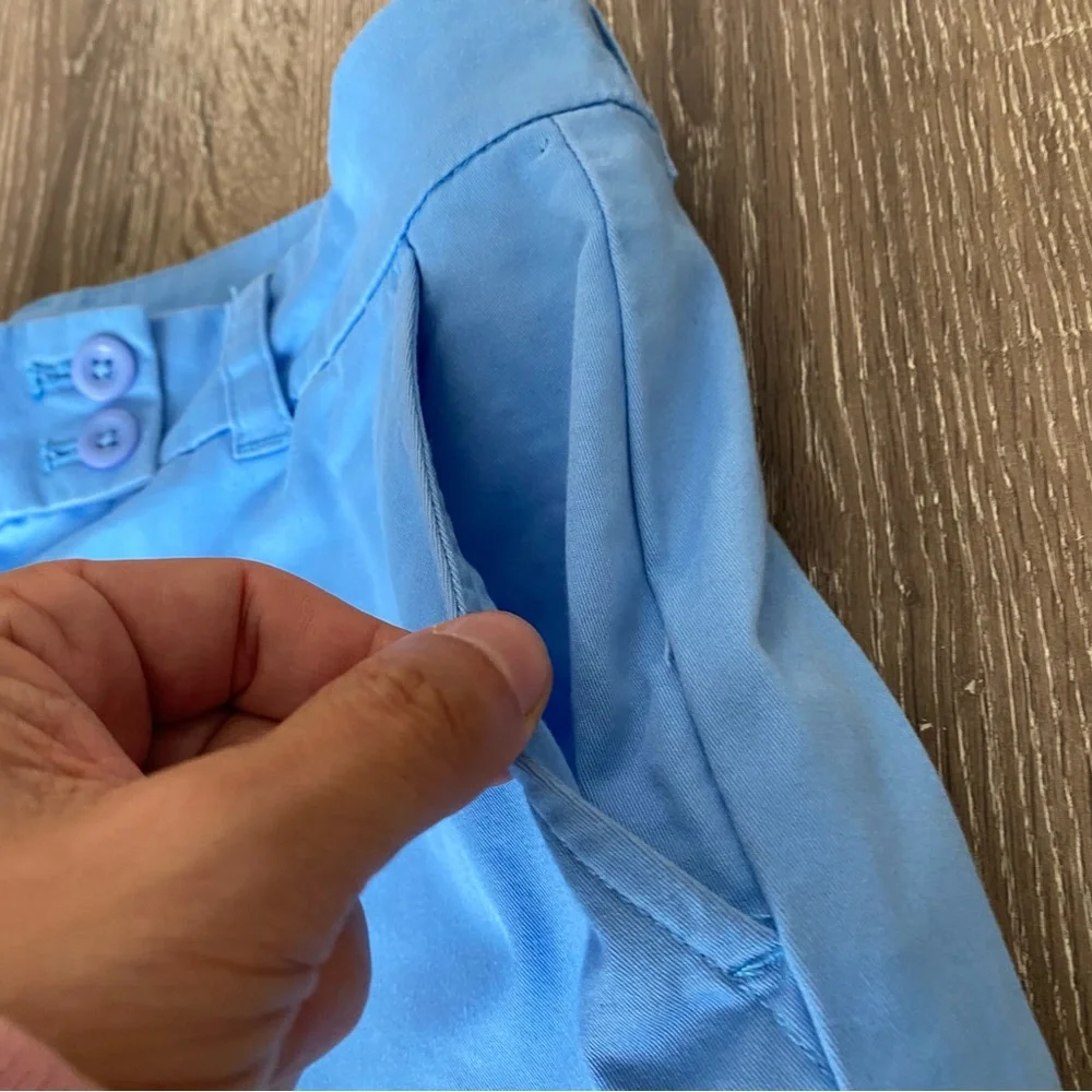 Vineyard Vines Women’s Light Blue Chino Shorts - Picture 3 of 9
